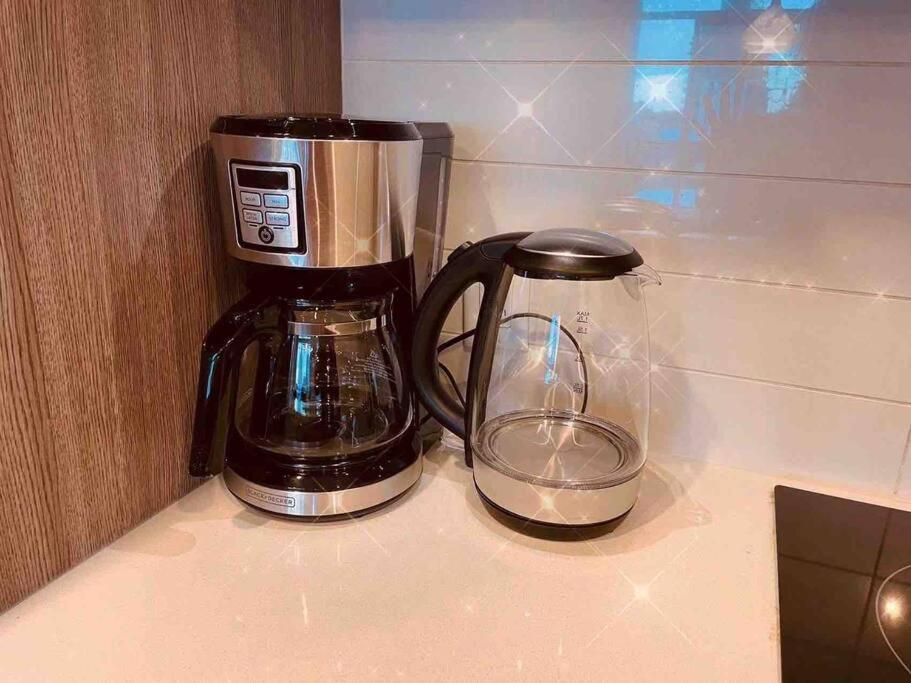 Modern 2 Bedroom Ocean Views Victoria Downtown Free Parking エクステリア 写真