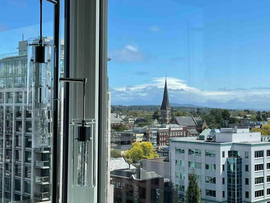 Modern 2 Bedroom Ocean Views Victoria Downtown Free Parking エクステリア 写真
